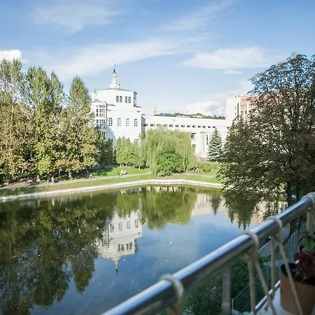 شقة City Central Lviv Hostel إلفيف
